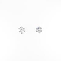 PT ソリティア ダイヤモンドピアス