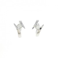 【新品】PT ダイヤモンド ピアス 0.20CT