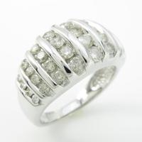 18KWG ダイヤモンドリング