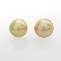 K18YG シロチョウパールピアス10％引き