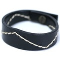 N0156 ： レザーブレスレット 『 zigzag 』　ブラック（女性用）