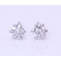 Pt900＆チタン ダイヤモンド(0,181ct/0.188ct D VS-1 EX H&C） ピアス