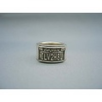 TRAVIS WALKER(トラヴィスワーカー)　ライセンスプレートリング“ILV2H8U“　RGS065