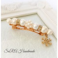 [バレッタ]雪のチャームのパールバレッタ