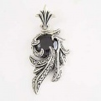 【M.G.C.】2ndハーフウイングストーンペンダント（M)