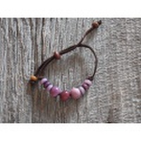 【メール便可】a-typik 天然素材のヤシの種子で出来たグラデーションが綺麗な革紐のハンドメイドブレスレット（フランス）