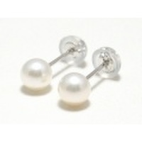 アコヤ真珠ベビーピアス（5.0〜4.5ミリ／K14WG）