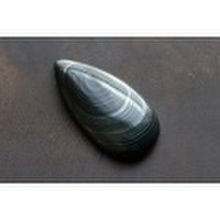 サイロメレーン【3】天然石ルース・カボション（31×15.5mm）