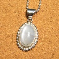 シルバー925 ムーンストーン ハンドメイドペンダントトップ ST-267