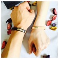 ペアバングル ブレスレット 送料無料 刻印無料 本革 silver950 side top レザーバングル silver950　ペア価格　[メール便可]