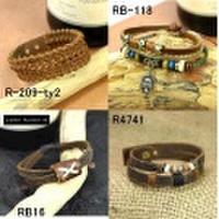 大人女子からシニア世代まで人気のアクセサリー！値下げ！可愛い系レザーブレスレット4種類 R-209-ty2 RB-118 R4741 RB16