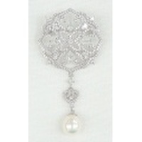 淡水パール & CZ ハート ポイント ブローチ