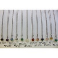 誕生石　ペンダント