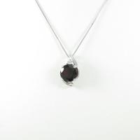 PT ガーネットネックレス