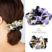 シュシュ　フラワー　柄　ヘアアクセサリー　パール　ビジュー　上品　シュシュ　ヘアアクセ　ヘアゴム　エレガント　大人可愛い　ヘアアレンジ　シンプル