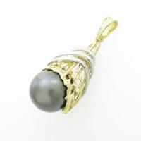 K18YG／PT クロチョウパールペンダント