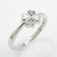 エテ クローバー ダイヤモンドリング