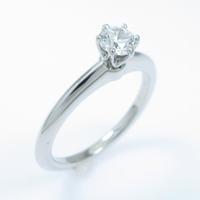 ティファニー クラッシックソリティア リング 0．26ct・E・VVS2・3EXT