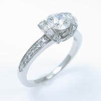 ティファニー リボンリング 0．53ct・E・VS1・3EXT