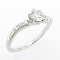 ロイヤル アッシャー ダイヤモンドリング 0．30ct・G・VVS2
