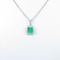 PT エメラルドネックレス