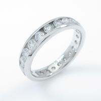 PT フルエタニティ ダイヤモンドリング