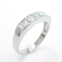 PT ダイヤモンドリング