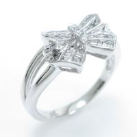 K18WG リボン ダイヤモンドリング