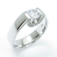 PT ダイヤモンドリング