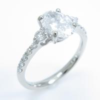 プラチナダイヤモンドリング 1．01ct・D・FL・オーバルカット