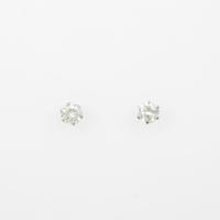 PT ソリティア ダイヤモンドピアス