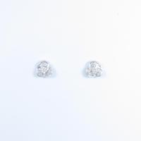 デビアス ダイヤモンドピアス