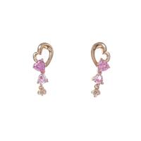 4゜C 合成サファイヤ ピアス