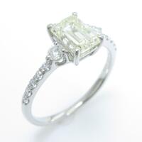 プラチナダイヤモンドリング 1．057ct・VLY・VS1・エメラルドカット