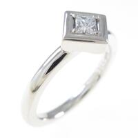 K18WG ダイヤモンドリング