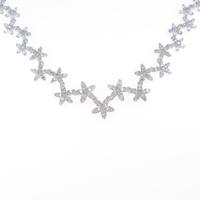 K18WG フラワー ダイヤモンドネックレス