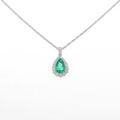 PT エメラルドネックレス