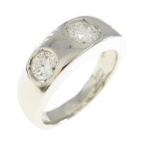 PT スリーストーン ダイヤモンドリング