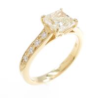 【リメイク】K18YGダイヤモンドリング 1．052ct・LY・SI1・ファンシーカット