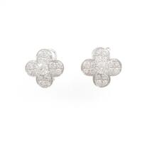 ヴァンクリーフ＆アーペル トレフル ピアス