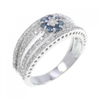 K18WG フラワー ダイヤモンド リング 0.70CT