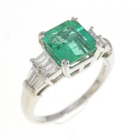 PT エメラルド リング 1.31CT