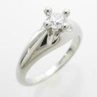 ブルガリ コロナ リング 0．30ct・F・VVS2