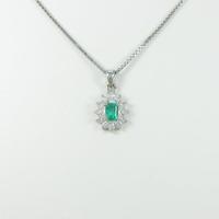 PT エメラルドネックレス