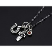 Bill Wall Leather×SYMPATHY OF SOUL（ビルウォールレザー×シンパシーオブソウル）　Collaboration Horseshoe&Cross Necklace w/Garnet（コラボレーションホースシュー&クロスネックレス w/ガーネット）