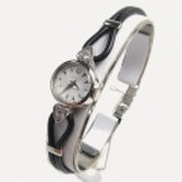 KATHARINE HAMNETT(キャサリン ハムネット) アクセサリーウォッチ　KH70C2-11