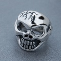 TRAVIS WALKER(トラヴィスワーカー)　クラックスカルリング　CRACK SKULL RING　RGS089