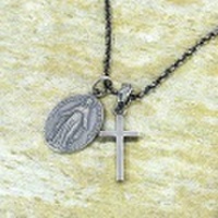 basis(ベイシス)　メダイクロスペンダント　ban-1