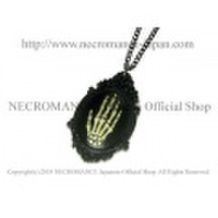 【ネクロマンス NECROMANCE】 スケルトン ボーンハンド カメオネックレス Skeleton Bone Hand Cameo Necklace 骸骨 スカル