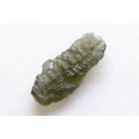 モルダバイト【20】　原石（26×12×6mm）
